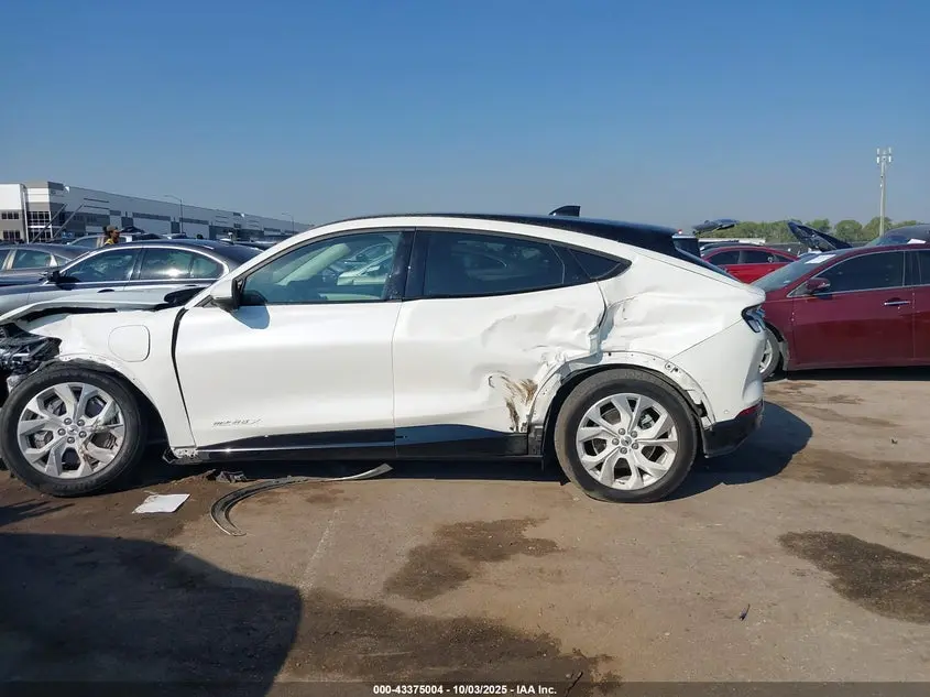 2022 FORD MUSTANG MACH-E PREMIUM