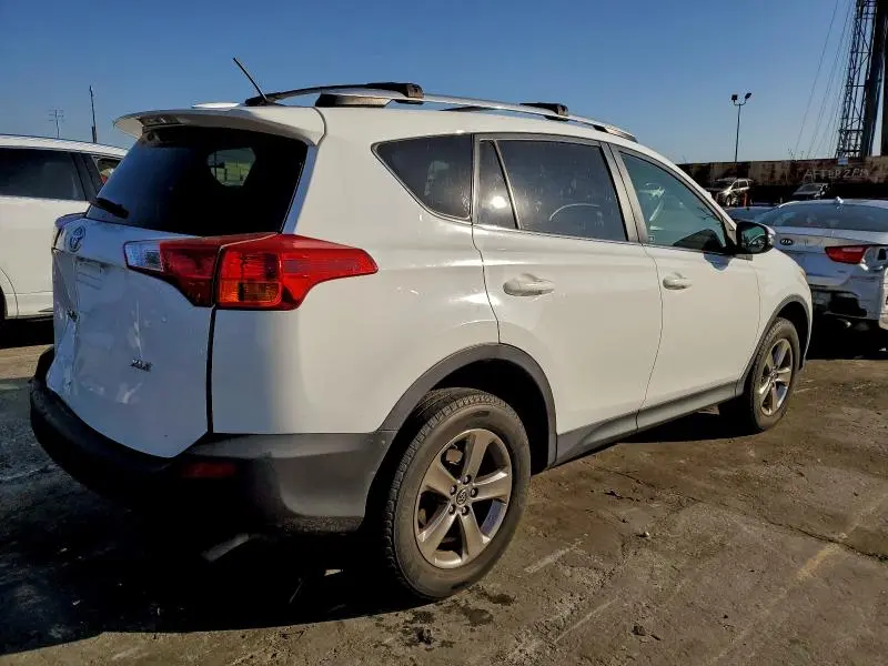 2015 TOYOTA RAV4 XLE  