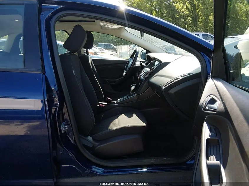 2017 FORD FOCUS SEL