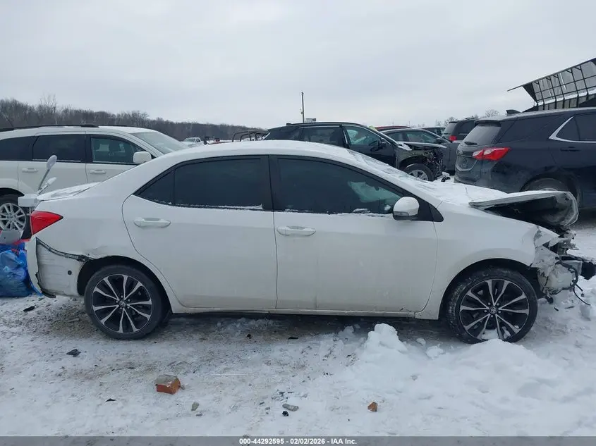 2017 TOYOTA COROLLA SE