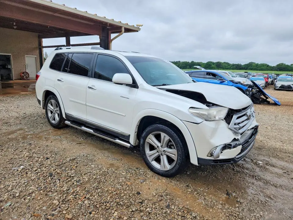 2013 TOYOTA HIGHLANDER LIMITED  