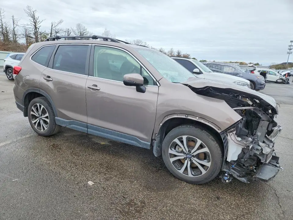 2023 SUBARU FORESTER LIMITED  