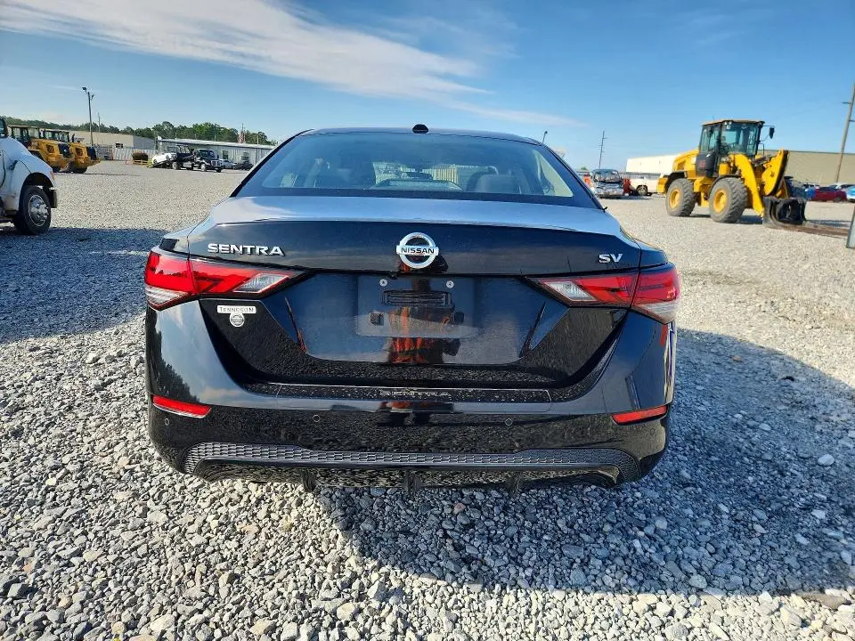 2021 NISSAN SENTRA SV  