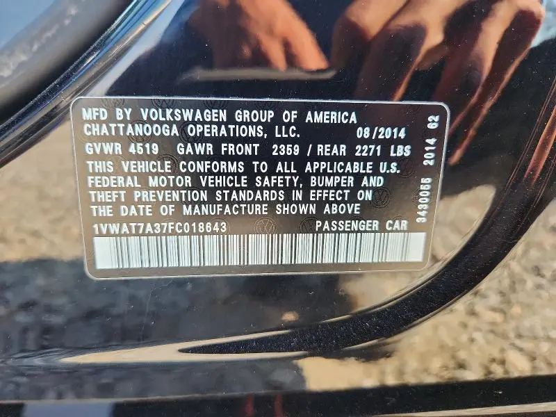 2015 VOLKSWAGEN PASSAT S  