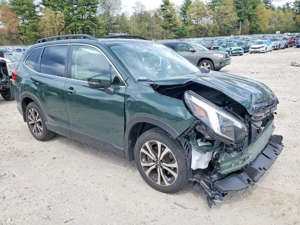 2023 SUBARU FORESTER LIMITED  