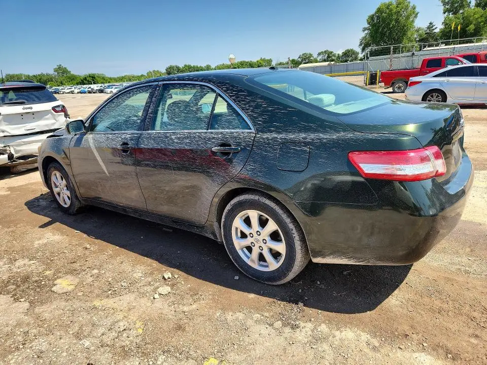 2011 TOYOTA CAMRY LE  