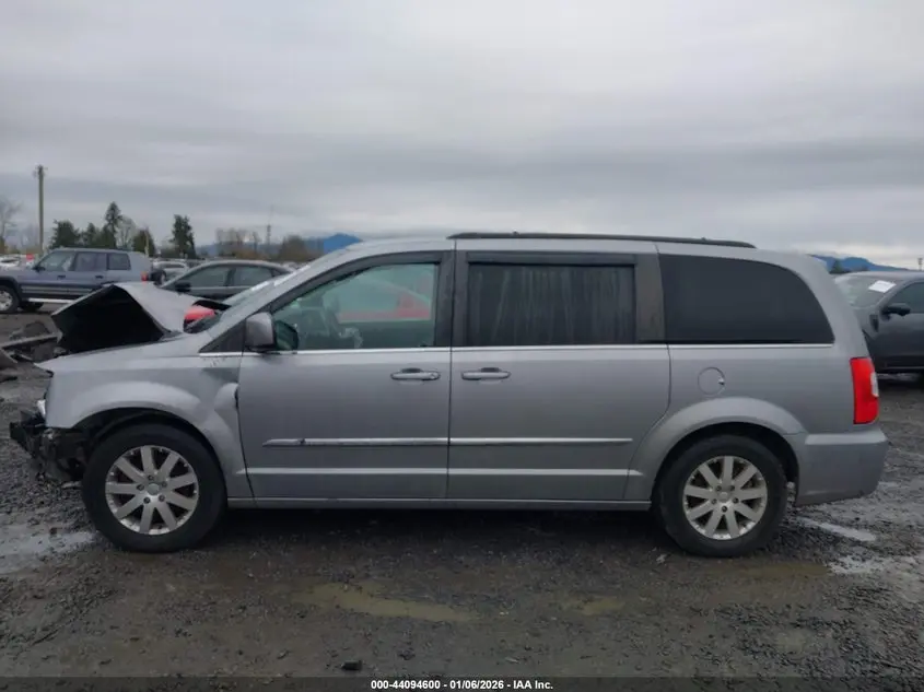 2016 CHRYSLER TOWN & COUNTRY TOURING