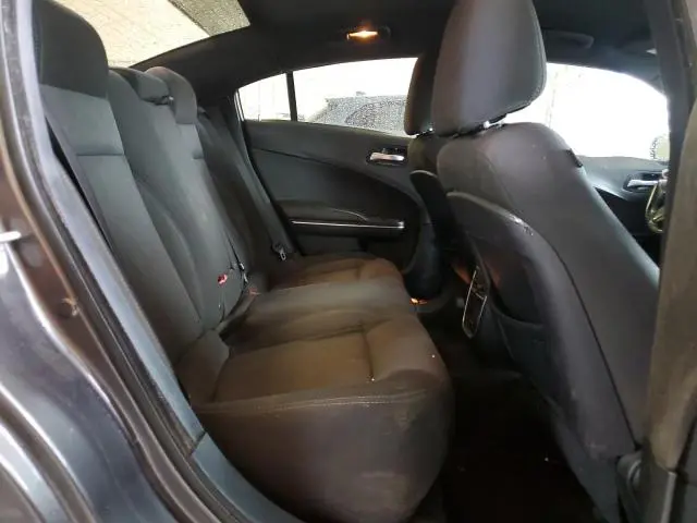 2016 DODGE CHARGER SE  