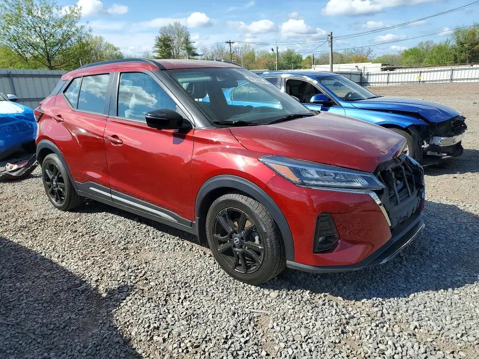 2023 NISSAN KICKS SR  