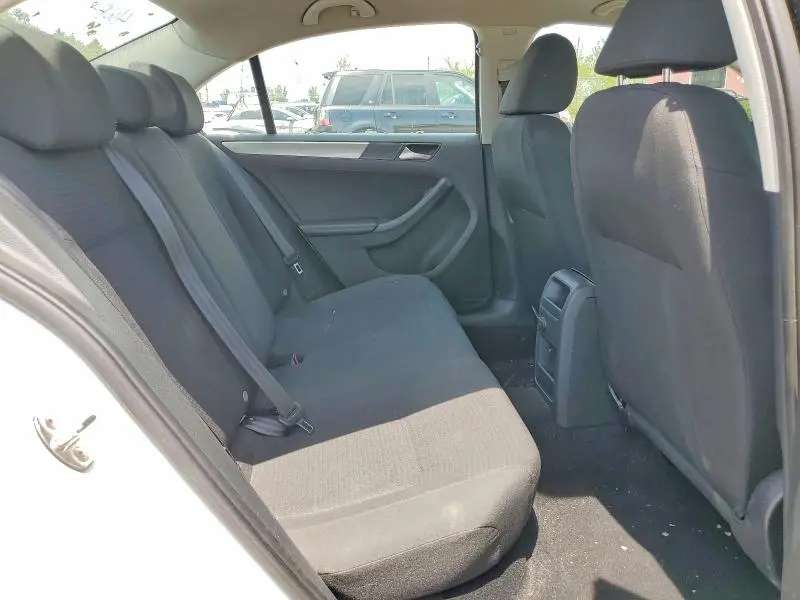 2015 VOLKSWAGEN JETTA BASE  