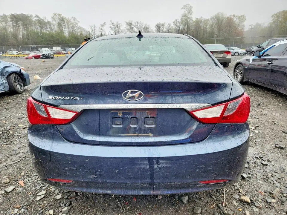 2013 HYUNDAI SONATA GLS  