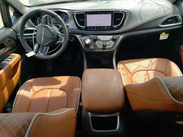 2025 CHRYSLER PACIFICA HYBRID PINNACLE  