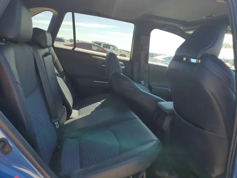 2024 TOYOTA RAV4 XSE  