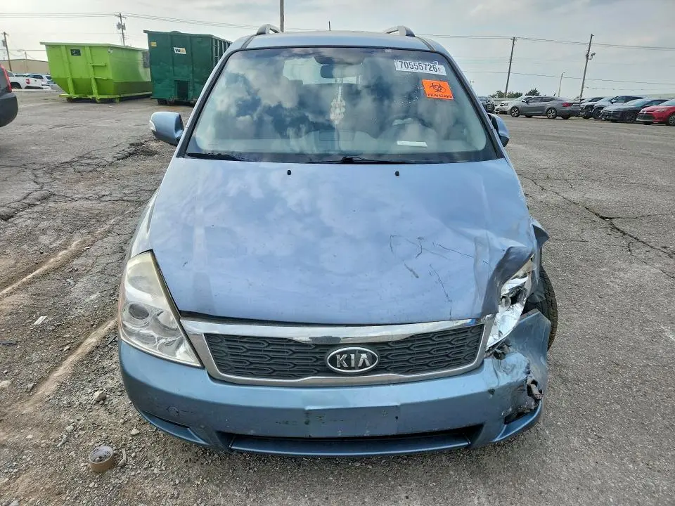 2012 KIA SEDONA LX  