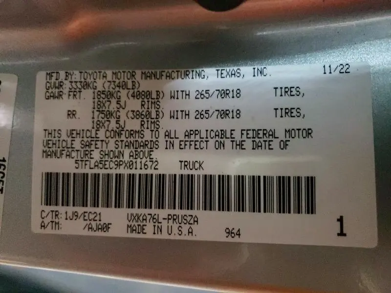 2023 TOYOTA TUNDRA SR5  