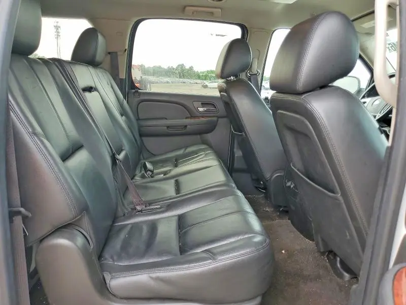 2013 CHEVROLET SUBURBAN K1500 LT  