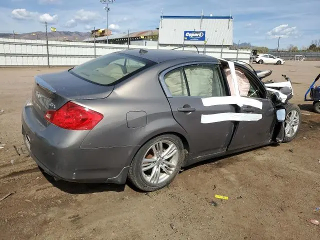 2011 INFINITI G37   