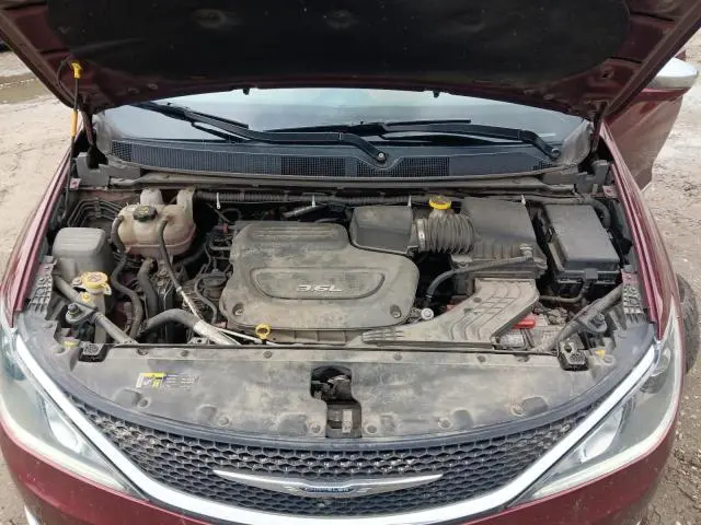 2017 CHRYSLER PACIFICA LIMITED  