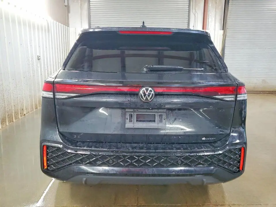 2025 VOLKSWAGEN TIGUAN SE R-LINE BLACK  