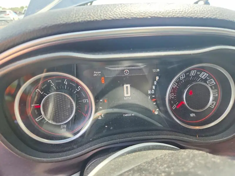 2015 DODGE CHALLENGER SXT  
