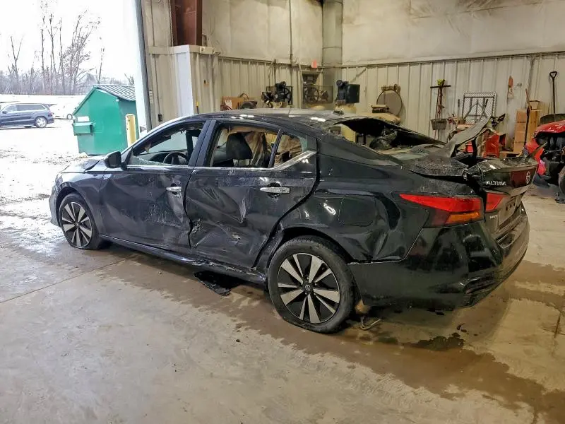 2021 NISSAN ALTIMA SV  