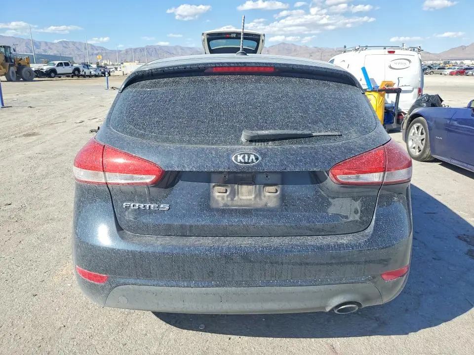 2017 KIA FORTE LX  