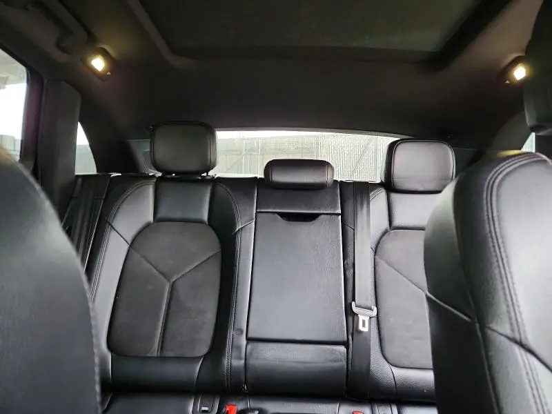 2017 PORSCHE MACAN   
