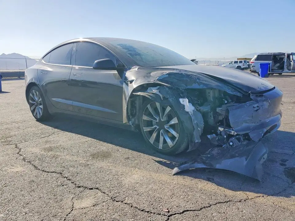 2024 TESLA MODEL 3   