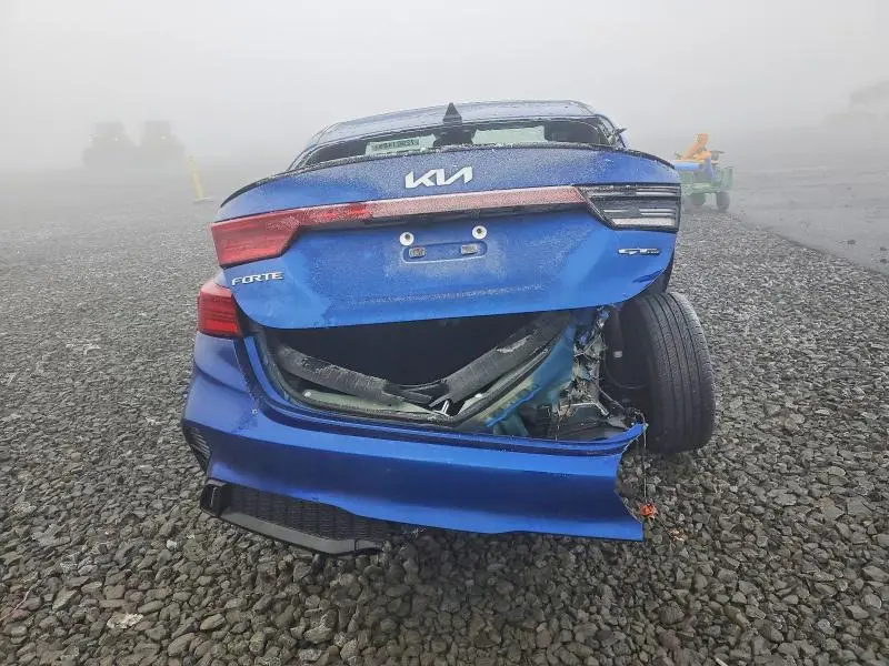 2024 KIA FORTE GT LINE  