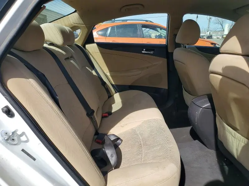2014 HYUNDAI SONATA GLS  
