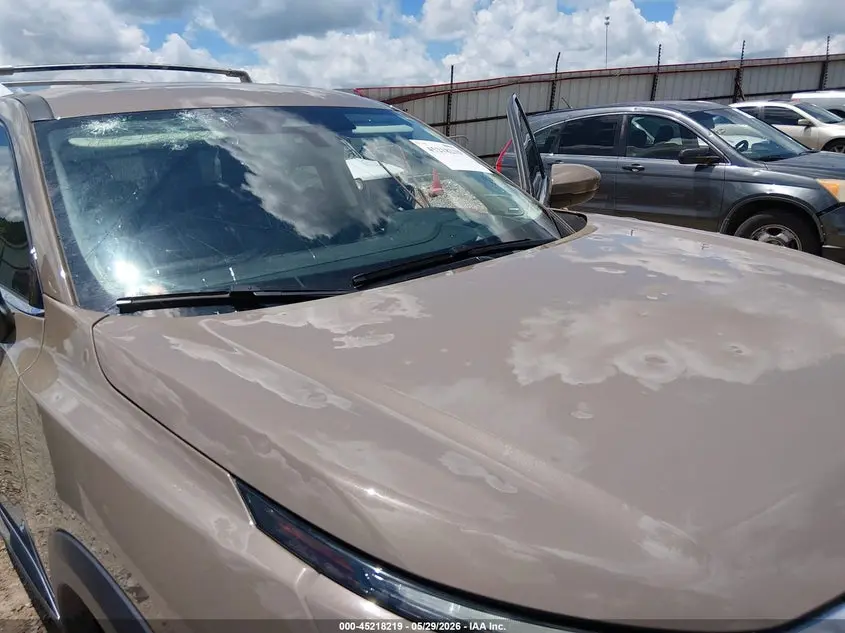 2024 NISSAN PATHFINDER PLATINUM FWD