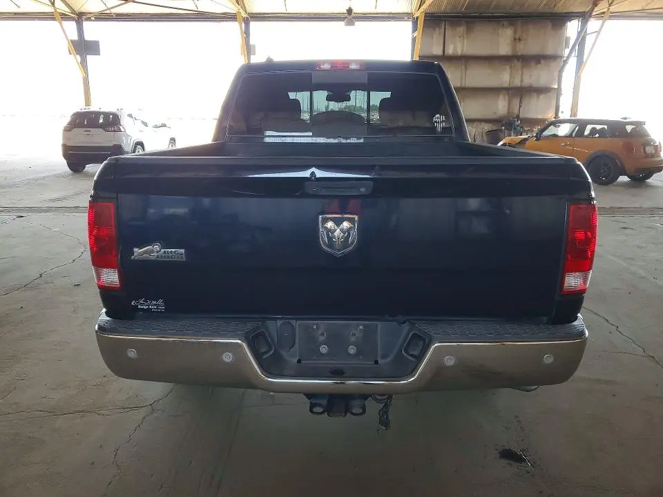 2018 RAM 1500 SLT  