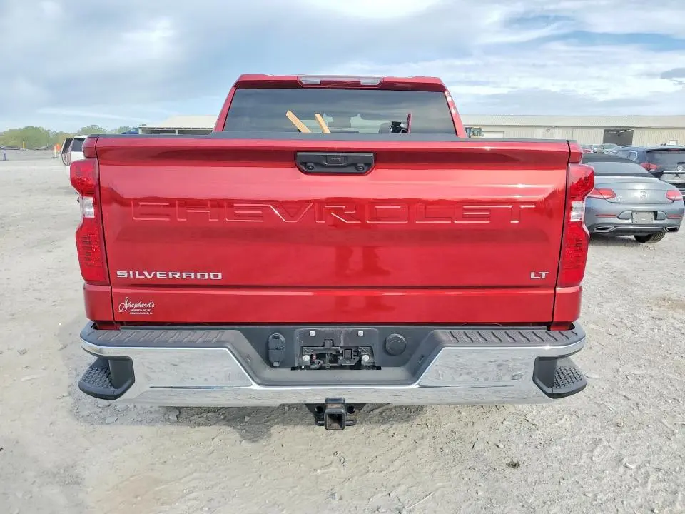2024 CHEVROLET SILVERADO K1500 LT  
