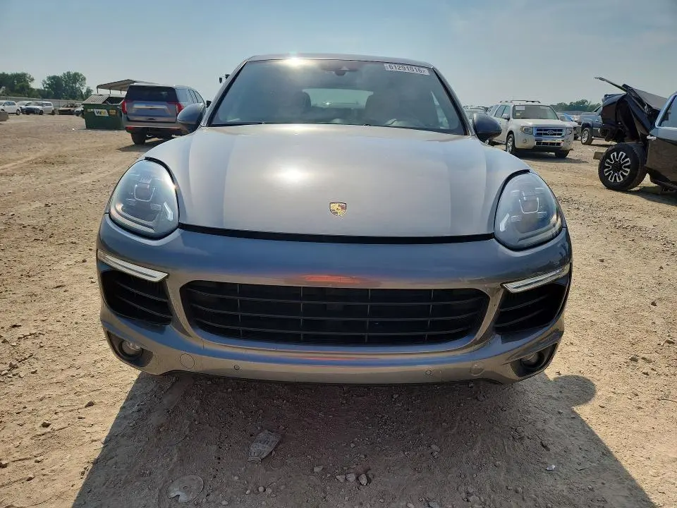 2016 PORSCHE CAYENNE   