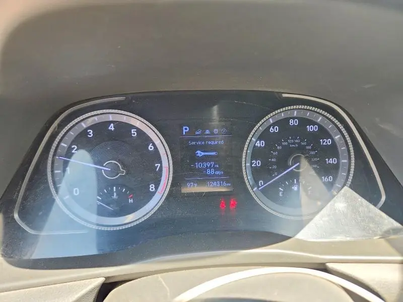 2020 HYUNDAI SONATA SE  
