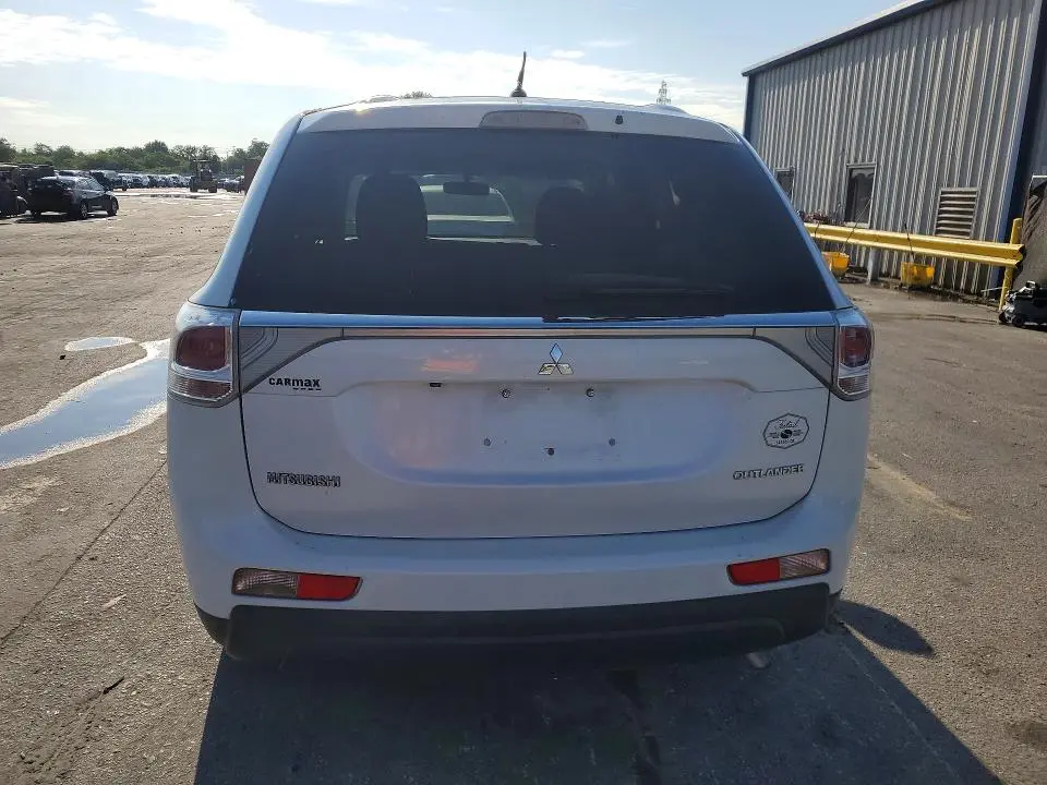 2014 MITSUBISHI OUTLANDER SE  