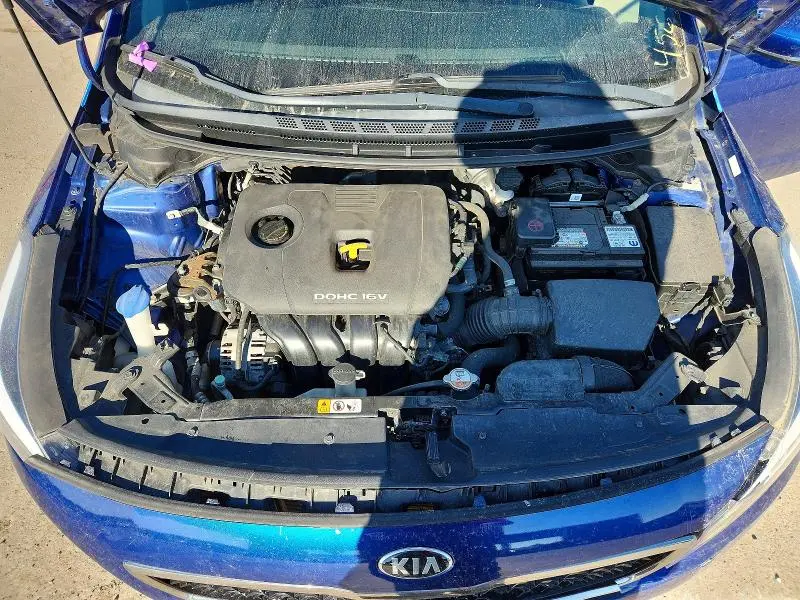 2017 KIA FORTE LX  