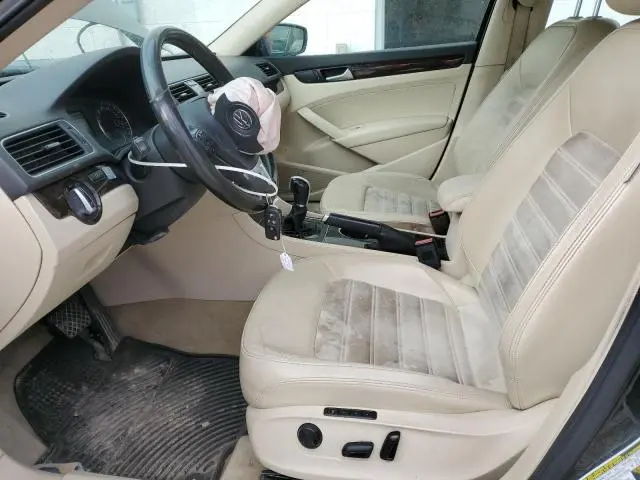 2015 VOLKSWAGEN PASSAT SEL