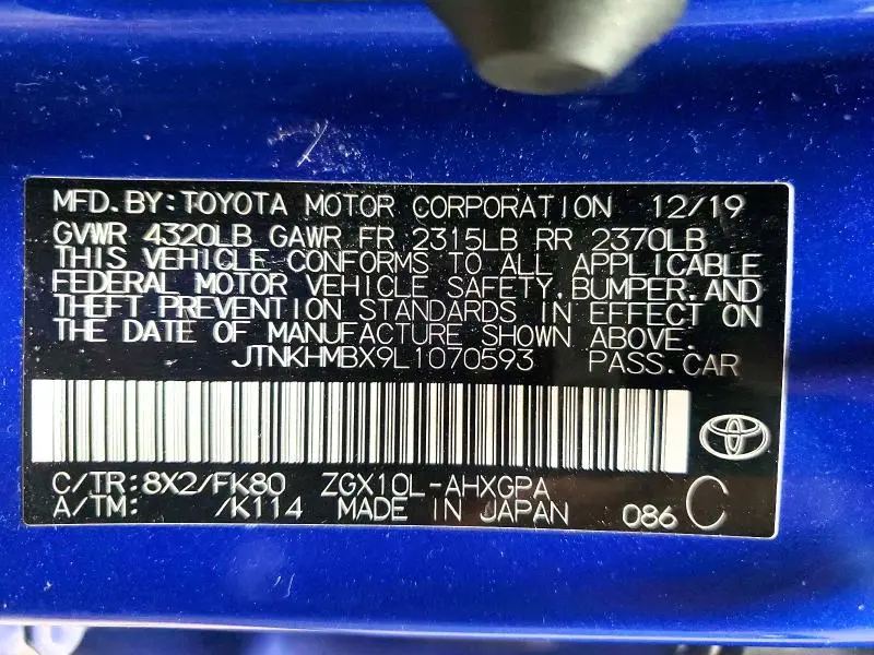 2020 TOYOTA C-HR XLE  