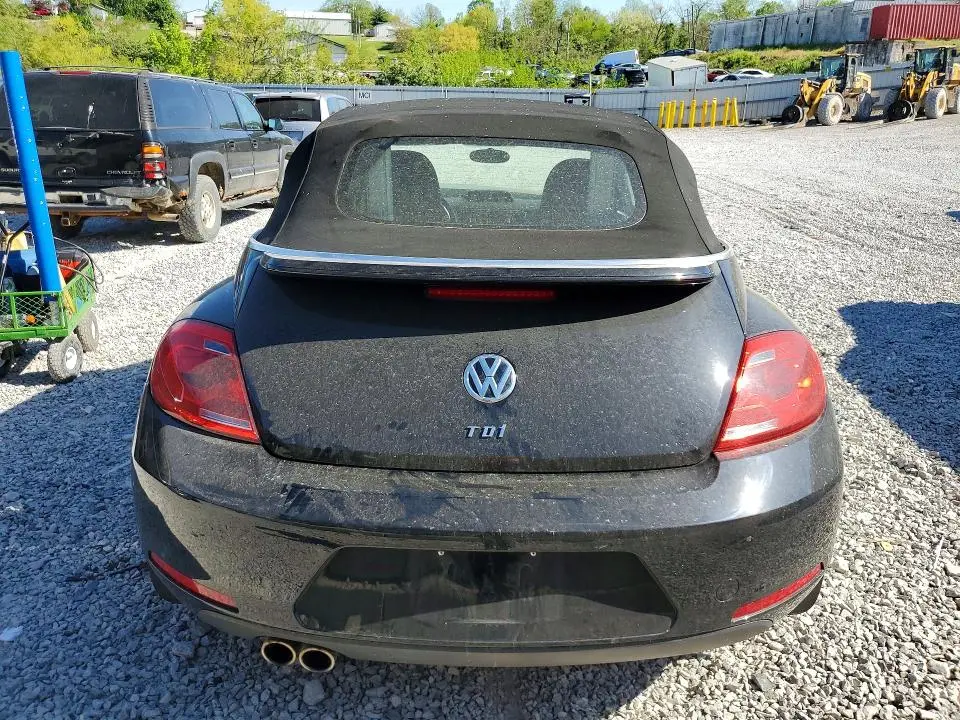 2013 VOLKSWAGEN BEETLE   
