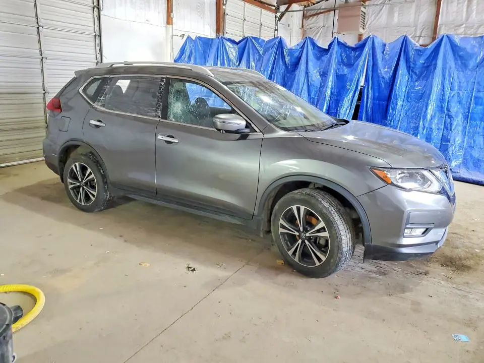 2019 NISSAN ROGUE SV  