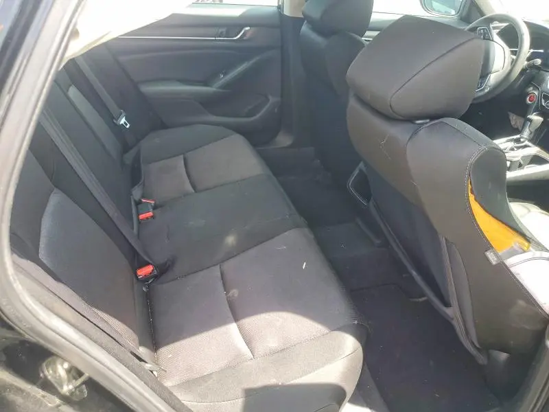2019 HONDA ACCORD LX  