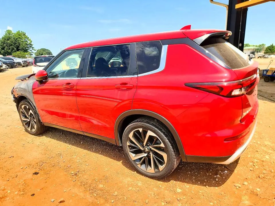 2024 MITSUBISHI OUTLANDER SE  