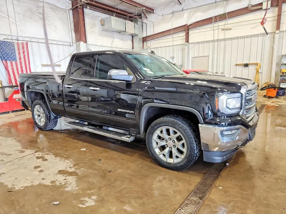 2017 GMC SIERRA K1500 SLT  