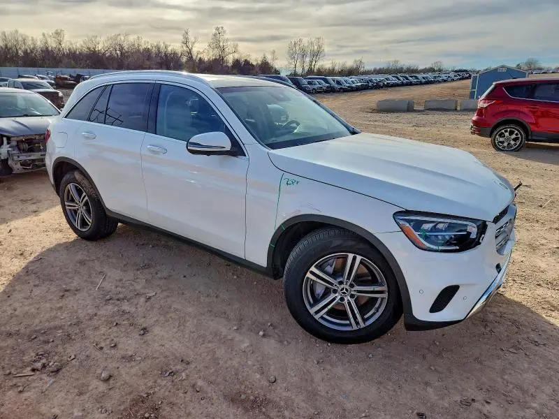 2022 MERCEDES-BENZ GLC 300  