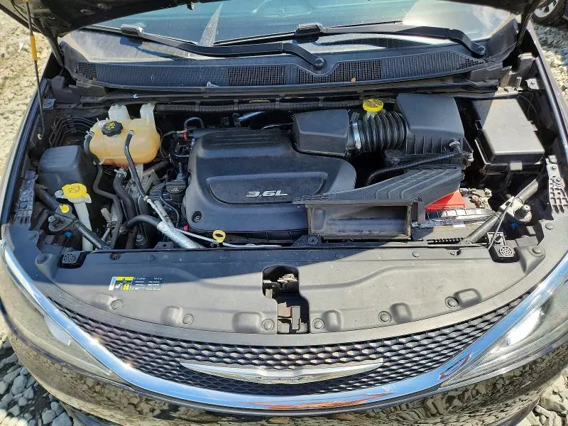 2017 CHRYSLER PACIFICA TOURING L PLUS  