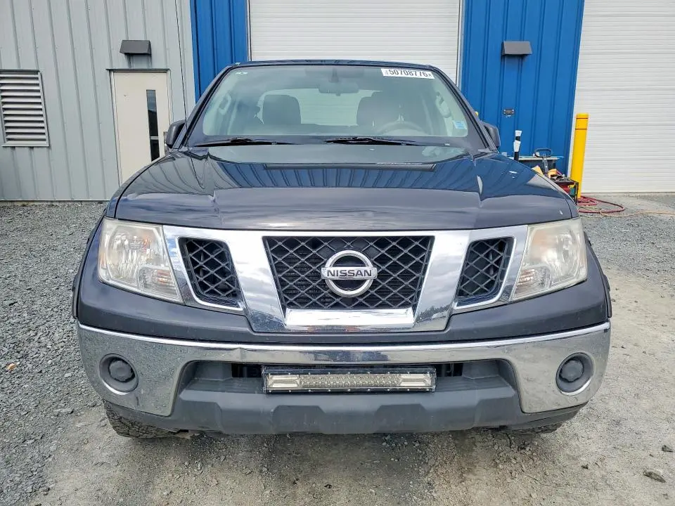 2012 NISSAN FRONTIER SV V6  