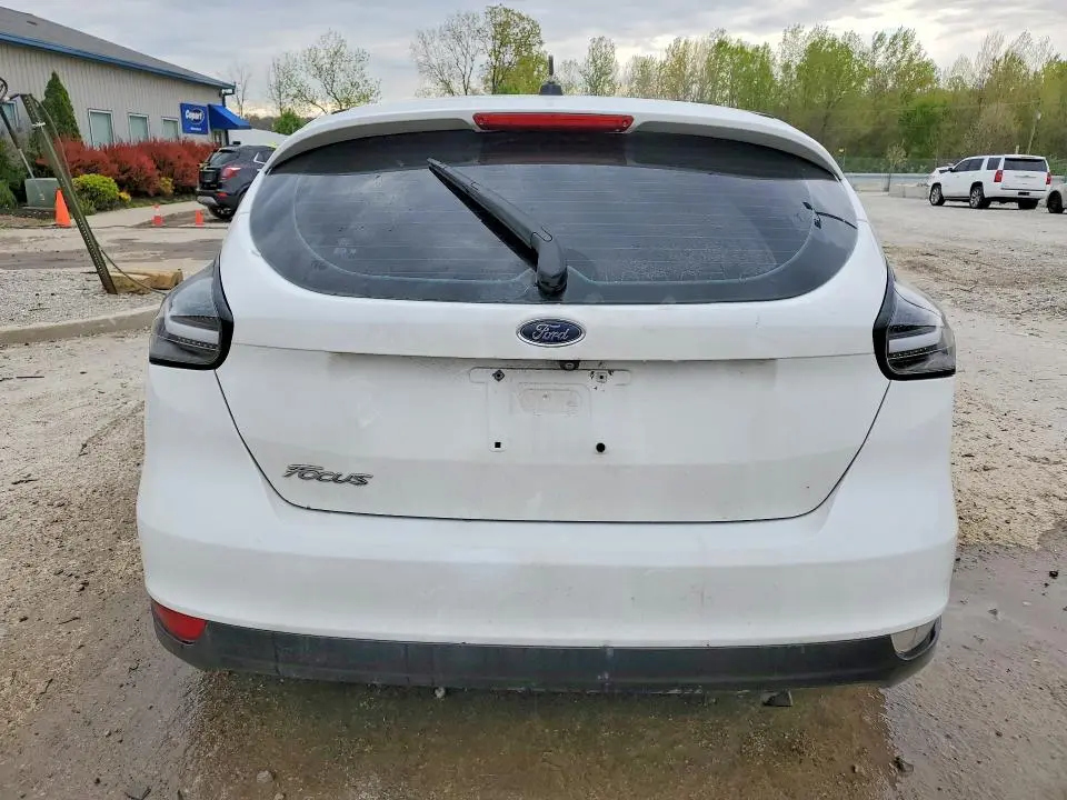 2018 FORD FOCUS SE  
