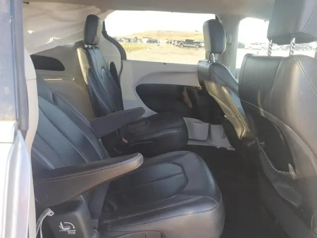 2017 CHRYSLER PACIFICA TOURING L  