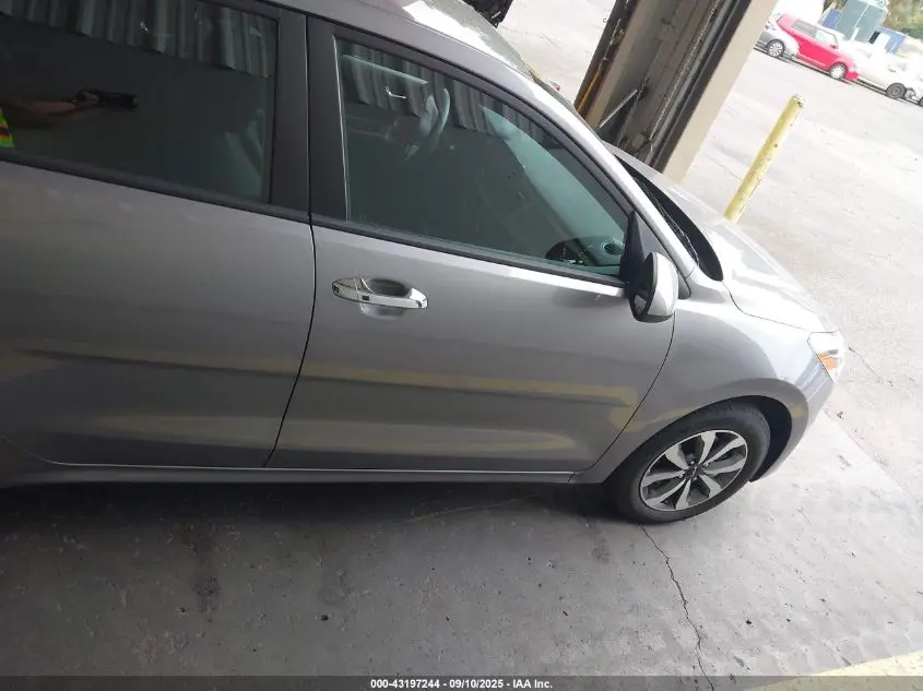 2023 KIA RIO 5-DOOR S